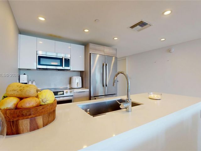 Apartment for sale  Unit #5E-N - photo 7514110