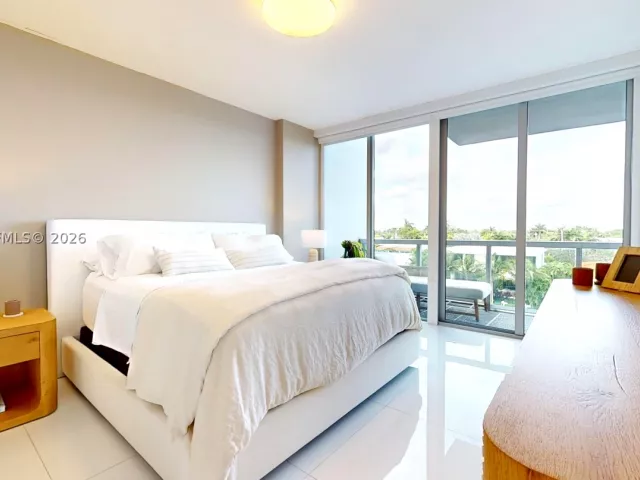 2-bedroom condo for sale in Bay Harbor Islands - 9940 W Bay Harbor Dr 5E-N - MondialRealty