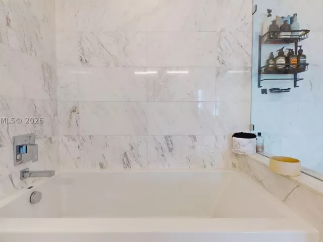 2-bedroom condo for sale in Bay Harbor Islands - 9940 W Bay Harbor Dr 5E-N - MondialRealty