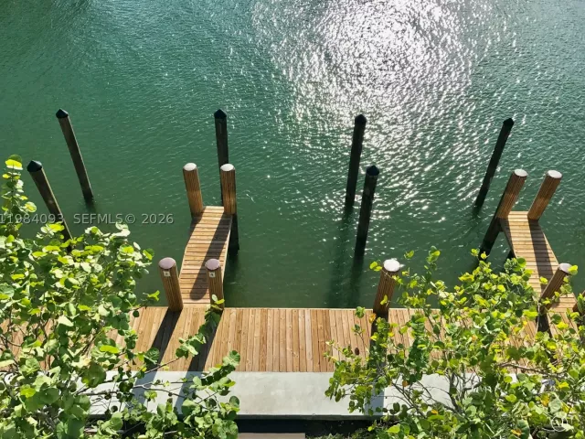 2-bedroom condo for sale in Bay Harbor Islands - 9940 W Bay Harbor Dr 5E-N - MondialRealty