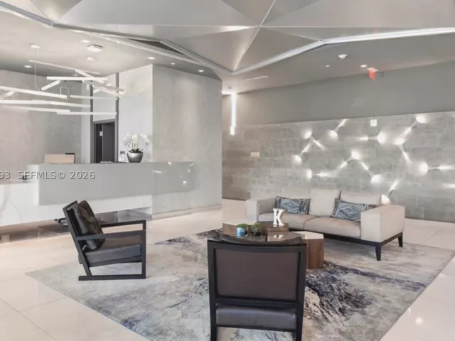 2-bedroom condo for sale in Bay Harbor Islands - 9940 W Bay Harbor Dr 5E-N - MondialRealty