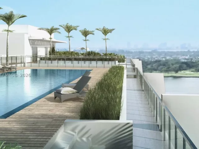 2-bedroom condo for sale in Bay Harbor Islands - 9940 W Bay Harbor Dr 5E-N - MondialRealty