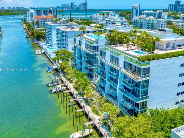 2-bedroom condo for sale in Bay Harbor Islands - 9940 W Bay Harbor Dr 5E-N - MondialRealty
