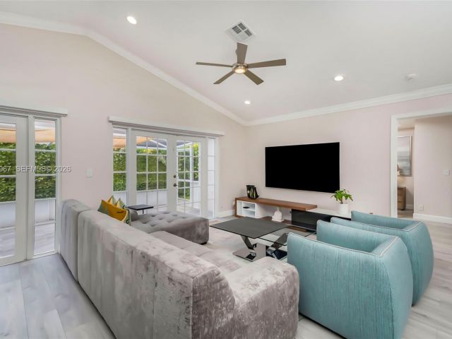 Home for rent at 11030 Harbour Springs Cir 11030 - photo 7507942