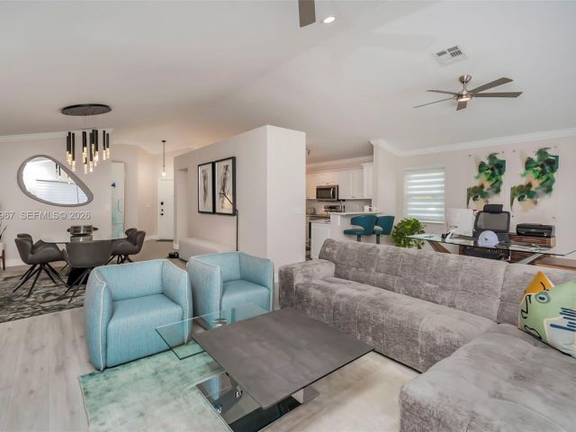 Home for rent at 11030 Harbour Springs Cir 11030 - photo 7507946