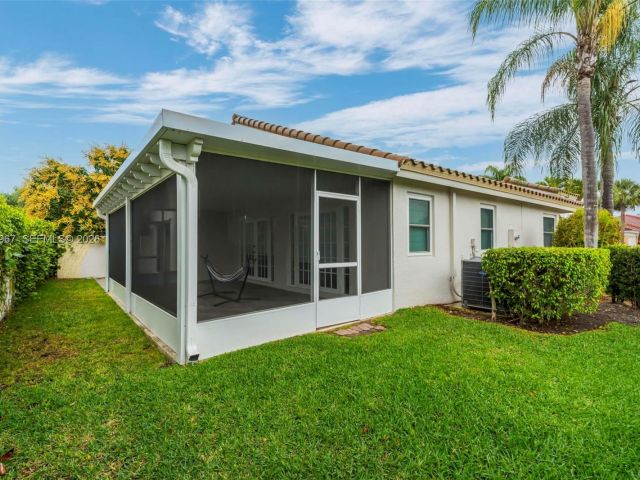 Home for rent at 11030 Harbour Springs Cir 11030 - photo 7507967