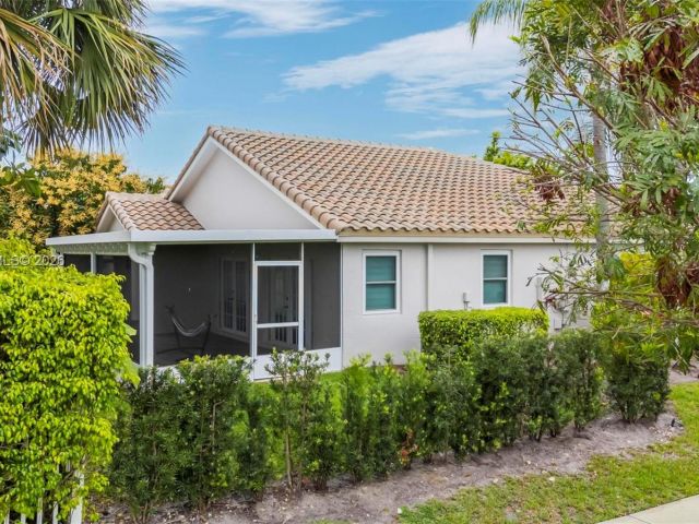 Home for rent at 11030 Harbour Springs Cir 11030 - photo 7507968