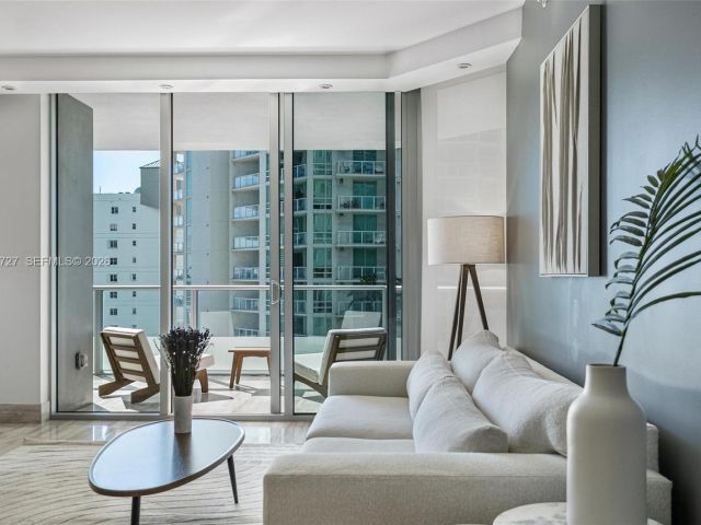 Apartment for rent  Unit #1102 - photo 7533706