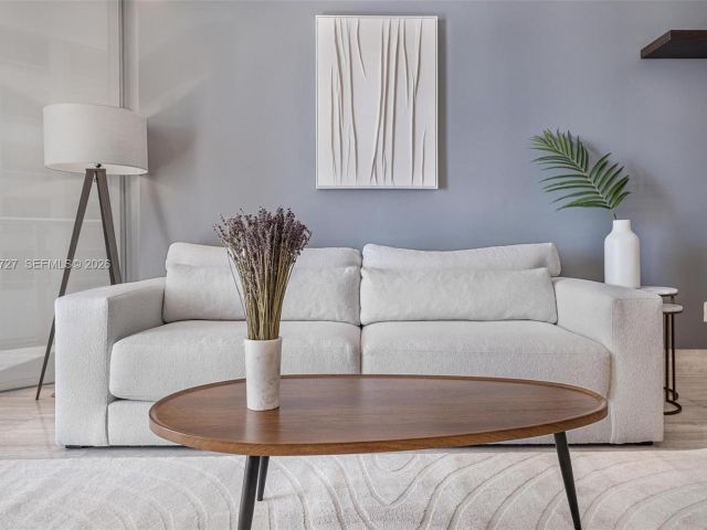 Apartment for rent  Unit #1102 - photo 7533709