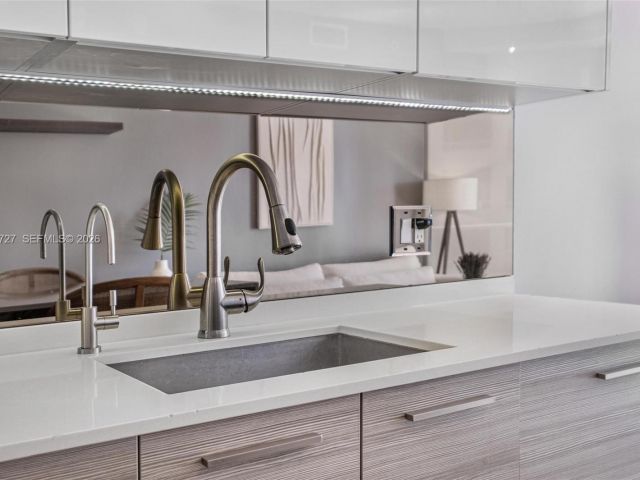 Apartment for rent  Unit #1102 - photo 7533716