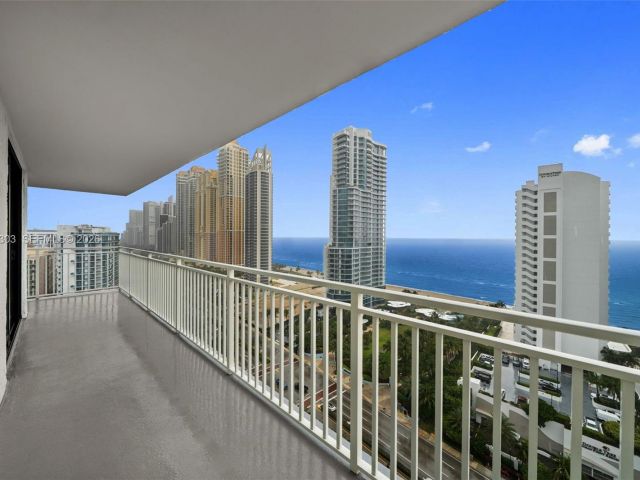 Apartment for rent  Unit #2319 - photo 7495328