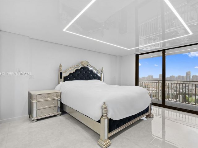 Apartment for rent  Unit #2319 - photo 7495339