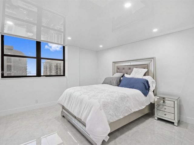 Apartment for rent  Unit #2319 - photo 7495342