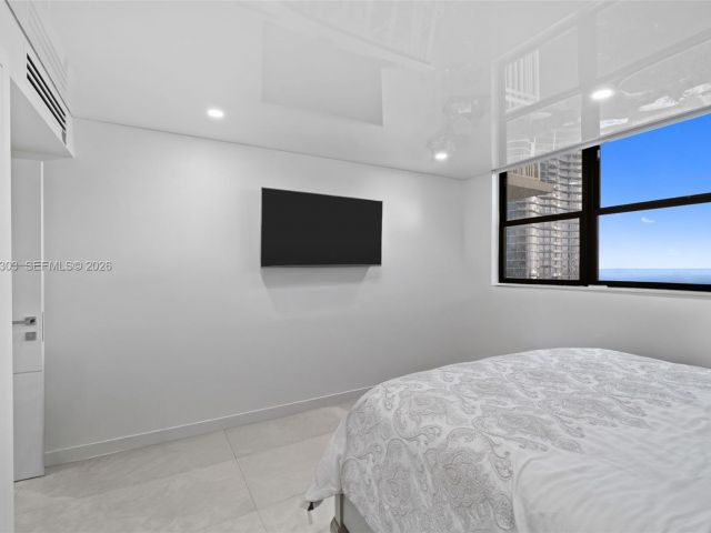 Apartment for rent  Unit #2319 - photo 7495343