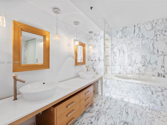 Apartment for rent  Unit #3206 - photo 7533676