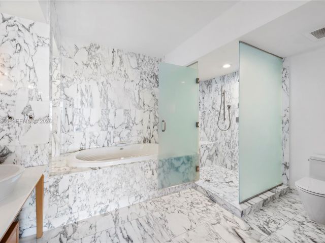 Apartment for rent  Unit #3206 - photo 7533677