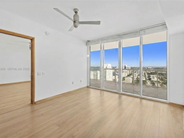 Apartment for rent  Unit #3206 - photo 7533678