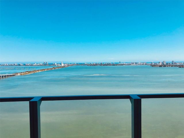 Apartment for rent  Unit #3705 - photo 7491278