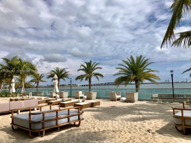 Apartment for rent  Unit #3705 - photo 7491280