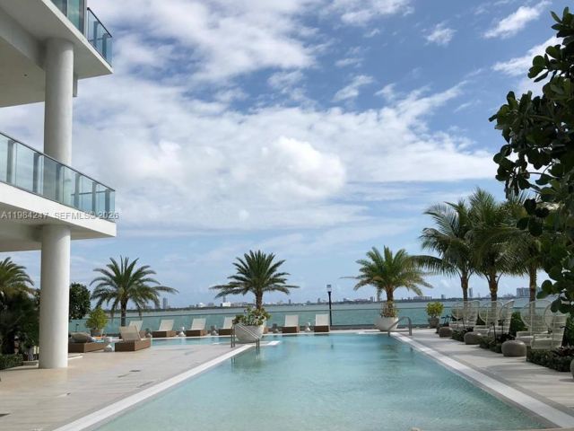 Apartment for rent  Unit #3705 - photo 7491285