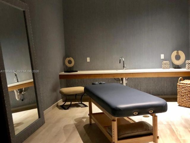 Apartment for rent  Unit #3705 - photo 7491292