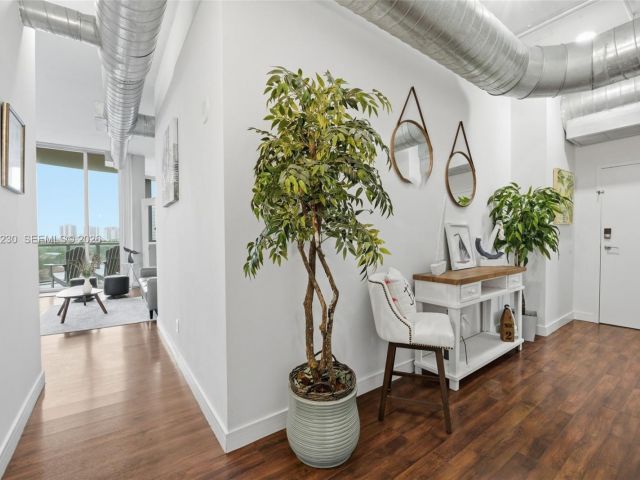 Apartment for rent  Unit #601 - photo 7506587