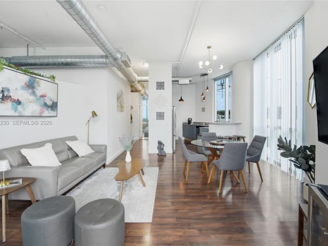 Apartment for rent  Unit #601 - photo 7506594