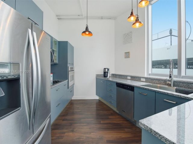 Apartment for rent  Unit #601 - photo 7506596