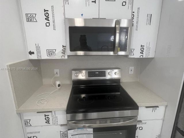 Home for rent at 361 NW 16th St - photo 7478219