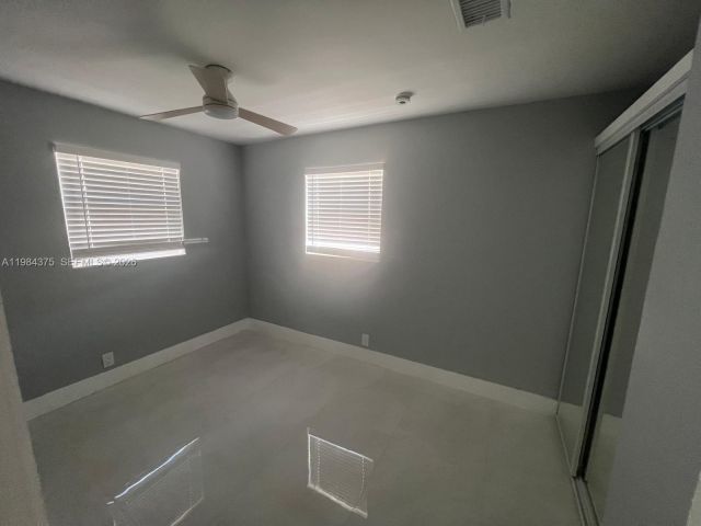 Home for rent at 361 NW 16th St - photo 7478227