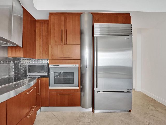 Apartment for rent  Unit #PH206 - photo 7495974