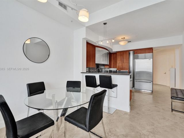 Apartment for rent  Unit #PH206 - photo 7495978