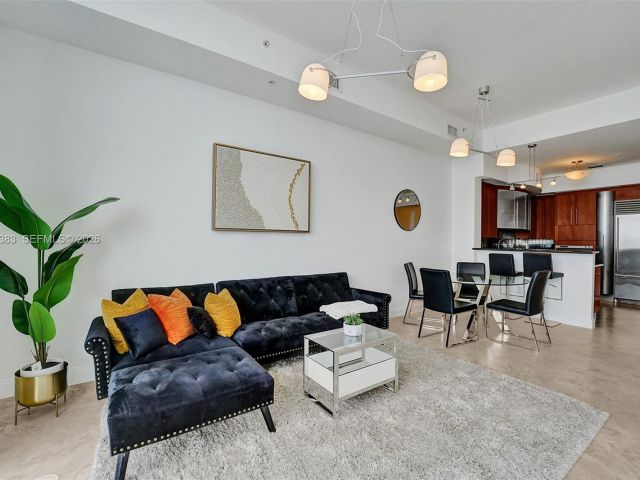 Apartment for rent  Unit #PH206 - photo 7495981