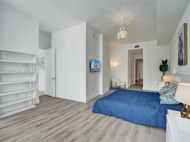 Apartment for rent  Unit #PH206 - photo 7495985