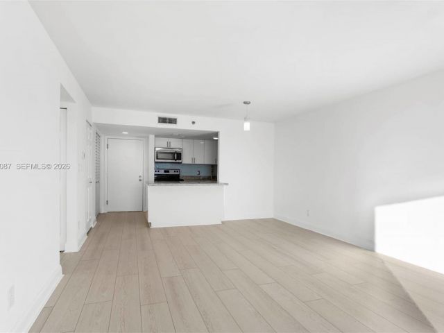 Apartment for rent  Unit #1508 - photo 7478979