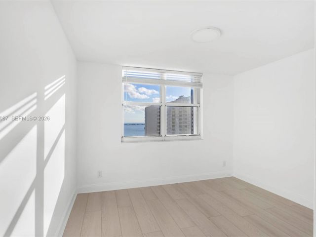 Apartment for rent  Unit #1508 - photo 7478984