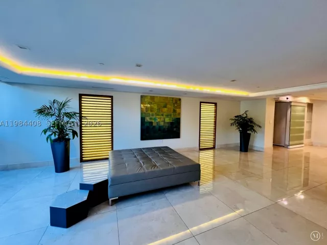 1-bedroom condo for sale in Miami - 540 Brickell Key Dr 202 - MondialRealty