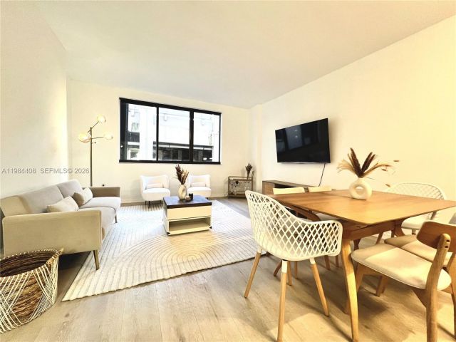 Apartment for sale  Unit #202 - photo 7469709