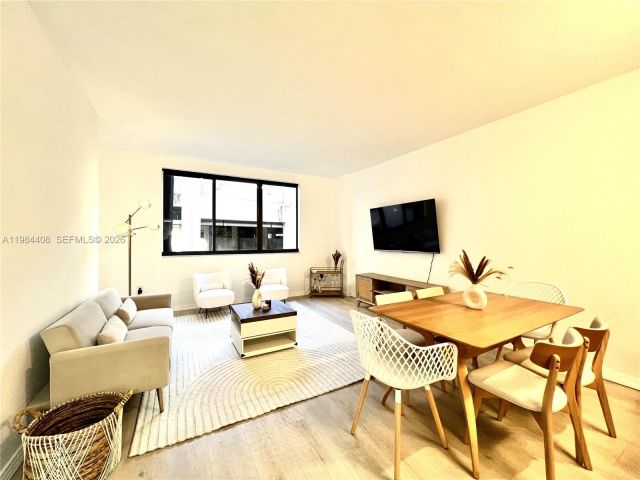 Apartment for sale  Unit #202 - photo 7469710