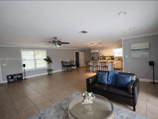 Home for rent at 19835 NE 11th Ct - photo 7493891