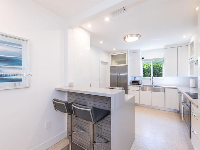 Home for sale at 829 Malaga Ave - photo 7514667