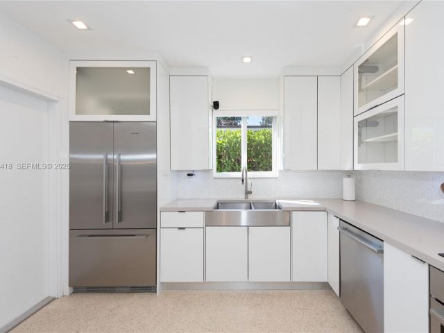 Home for sale at 829 Malaga Ave - photo 7514668