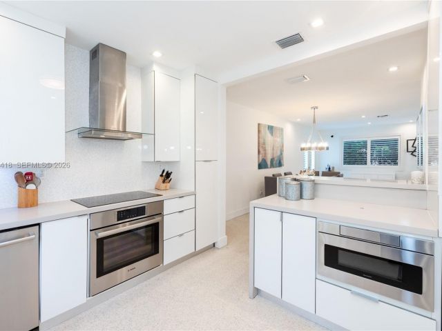 Home for sale at 829 Malaga Ave - photo 7514671