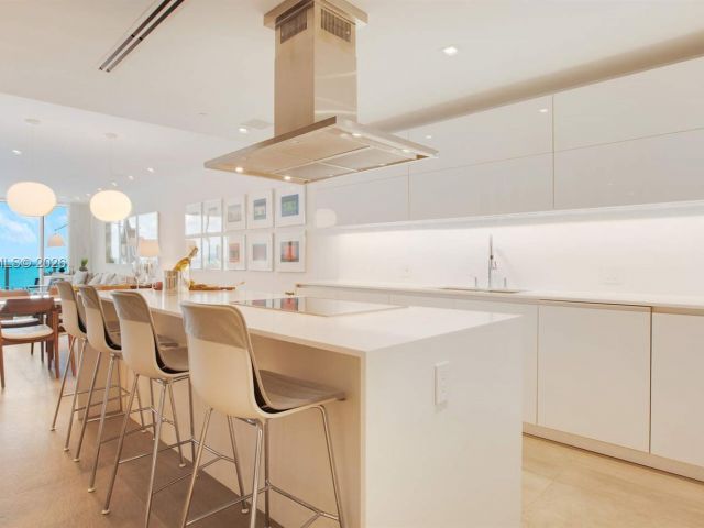 Apartment for sale  Unit #1006N - photo 7498887