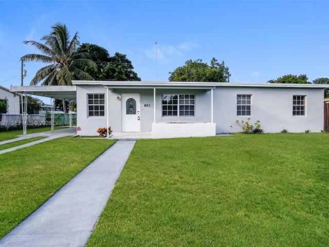 Home for rent at 601 NW 194th St - photo 7479535