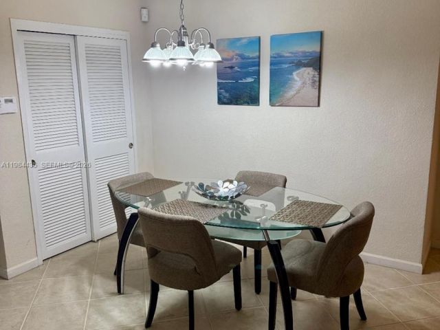 1-bedroom condo for rent in Hollywood - 2501 S Ocean Dr 429 - MondialRealty
