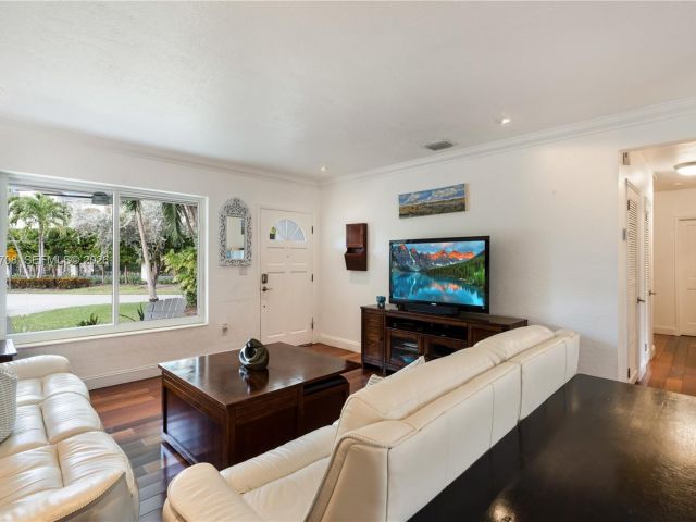 Home for sale at 310 Greenwood Dr - photo 7528308