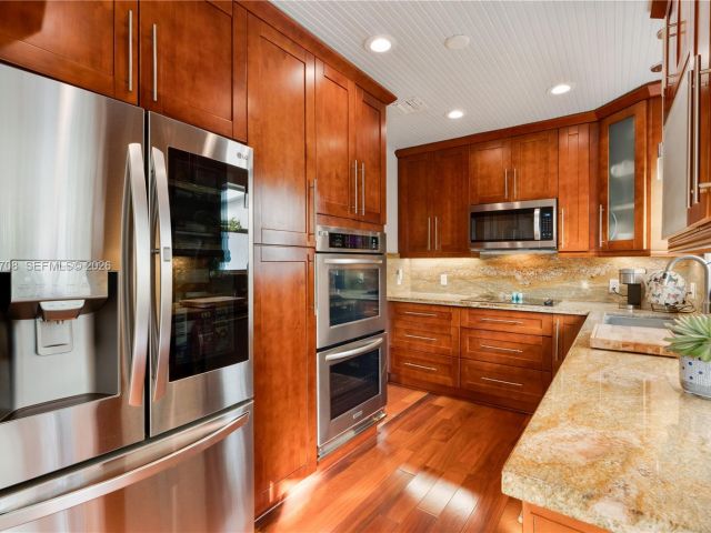 Home for sale at 310 Greenwood Dr - photo 7528311