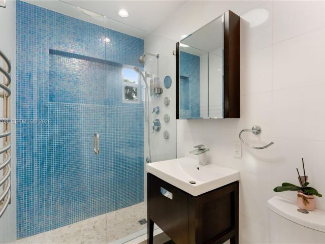 Home for sale at 310 Greenwood Dr - photo 7528319