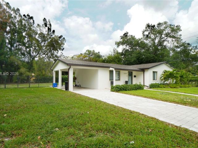 Home for rent at 255 Grant Dr - photo 7470629